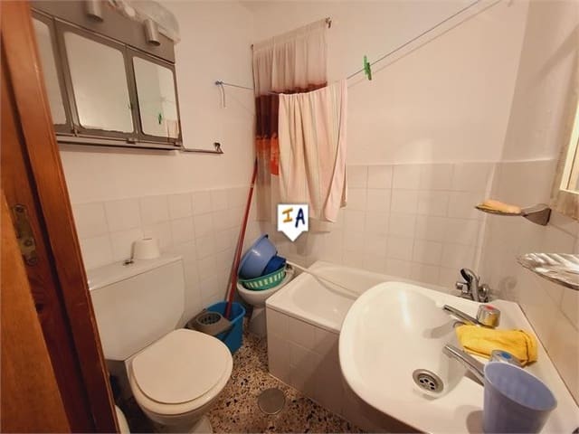 2 soveværelse Byhus til salg i Alcaucín med garage - € 142.000 (Ref: 8683756)