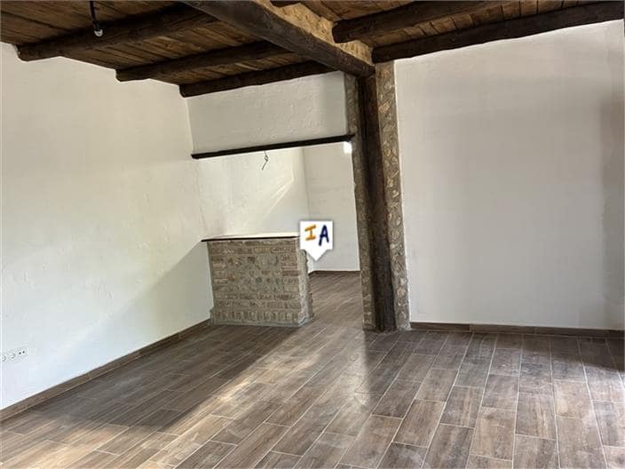 2 bedroom Finca/Country House for sale in Moclin with garage - € 182,000 (Ref: 8692358)