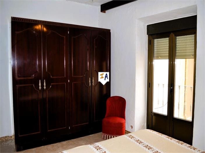 9 soveværelse Byhus til salg i Orcera - € 49.000 (Ref: 8713179)