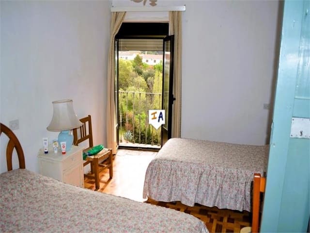 9 soverom Hus til salgs i Orcera - € 49 000 (Ref: 8713179)