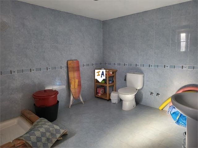 2 soveværelse Finca/Landehus til salg i Montefrío med garage - € 77.500 (Ref: 8729004)