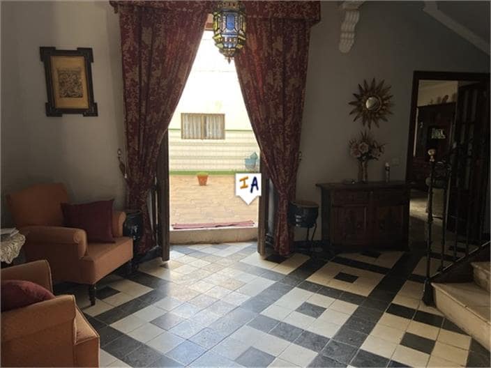 5 slaapkamer Huis te koop in Luque - € 120.000 (Ref: 8729007)