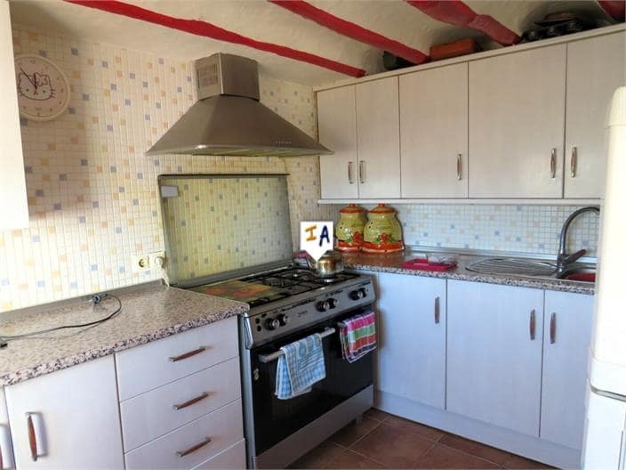 3 soveværelse Byhus til salg i Bobadilla de Alcaudete - € 55.000 (Ref: 8737111)