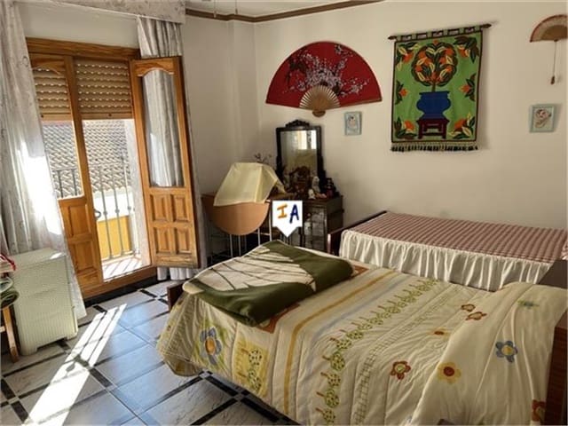 6 soverom Hus til salgs i Iznájar - € 244 000 (Ref: 8740857)