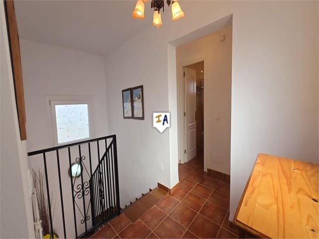 4 sypialnia Willa na sprzedaż w Alcaucín z basenem - 345 000 € (Ref: 8759491)