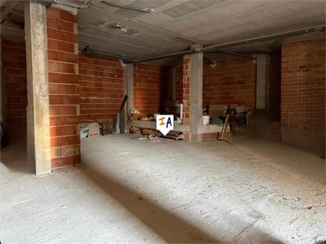 Commercial for sale in Torredelcampo - € 190,000 (Ref: 8759492)