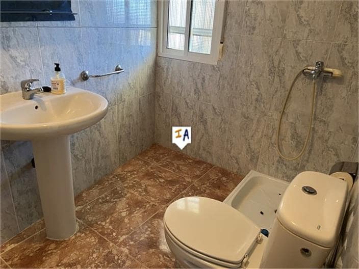 Finca/Landehus til salg i Alcala la Real med swimmingpool garage - € 140.000 (Ref: 8763191)