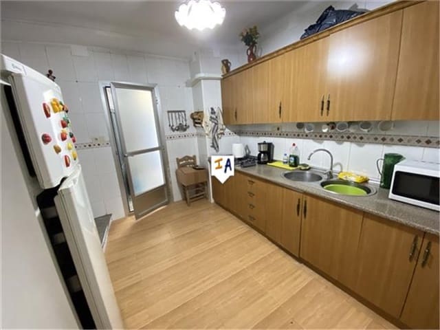 4 soveværelse Byhus til salg i Alcalá la Real med garage - € 87.000 (Ref: 8800565)