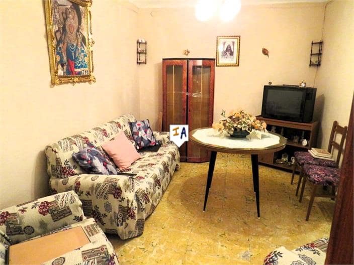 5 soveværelse Byhus til salg i Martos - € 42.000 (Ref: 8809209)