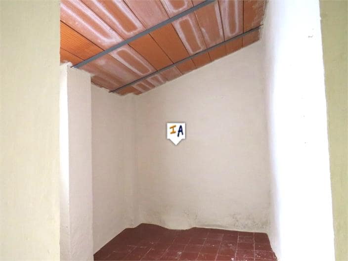 5 soveværelse Byhus til salg i Martos - € 42.000 (Ref: 8809209)