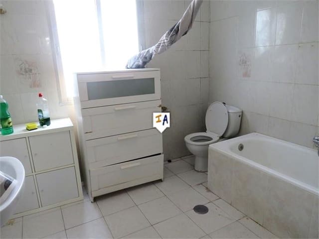 5 soverom Hus til salgs i Martos - € 59 000 (Ref: 8821587)