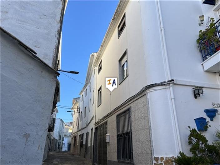 4 soverom Hus til salgs i Castillo de Locubin - € 87 000 (Ref: 8821588)