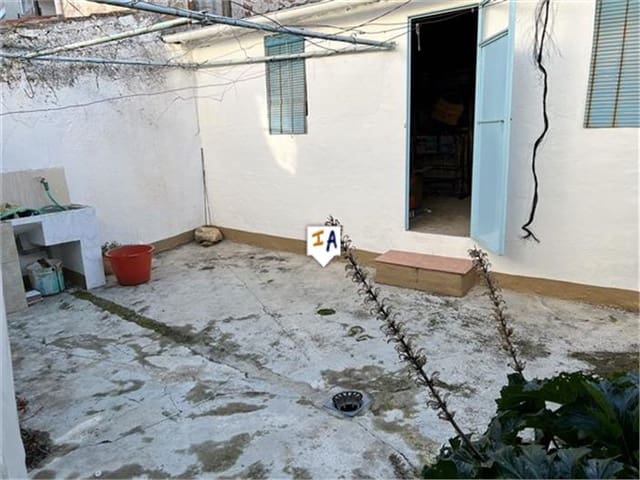 4 soverom Hus til salgs i Castillo de Locubín - € 87 000 (Ref: 8821588)