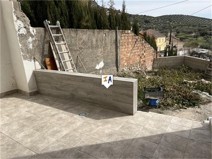 3 chambre Villa/Maison à vendre à Moclin avec garage - 95 000 € (Ref: 8854440)