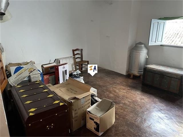 5 soveværelse Byhus til salg i Castillo de Locubín - € 49.000 (Ref: 8883935)