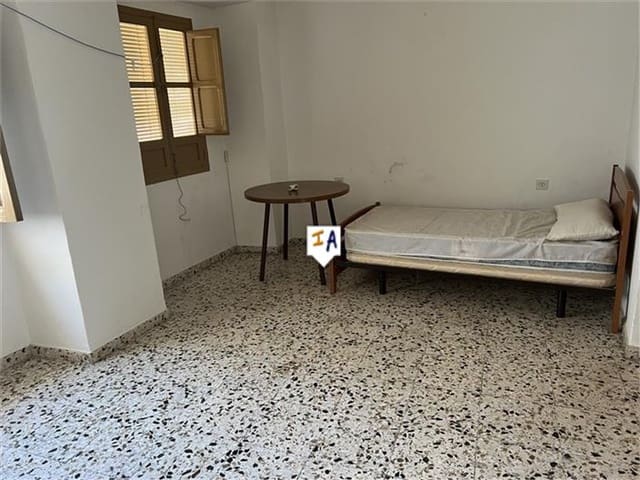 5 soveværelse Byhus til salg i Castillo de Locubín - € 49.000 (Ref: 8883935)