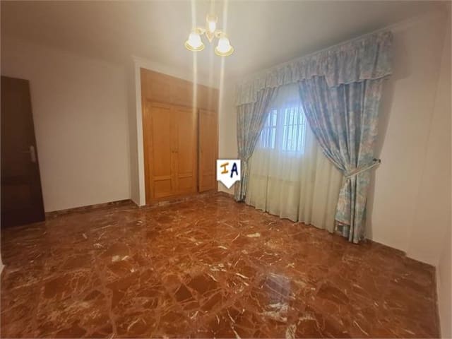 4 sypialnia Willa na sprzedaż w Alcaucín z garażem - 334 000 € (Ref: 8885659)
