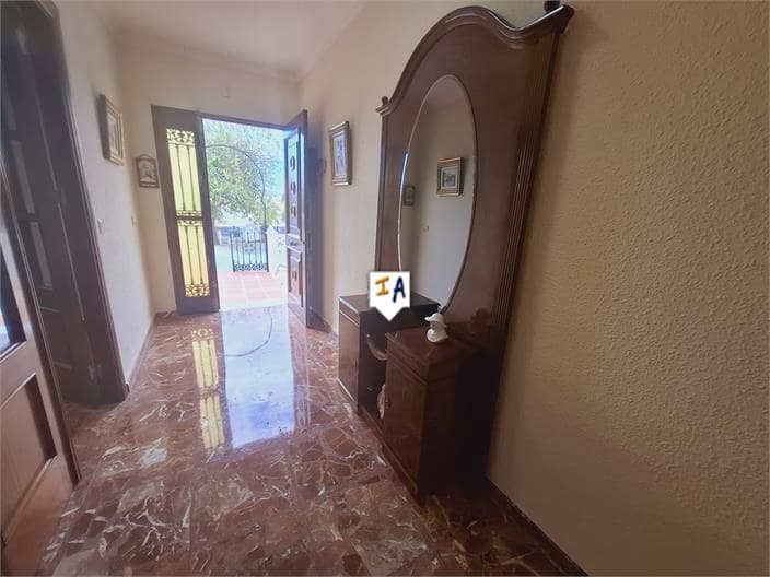 4 sovrum Villa till salu i Alcaucin med garage - 334 000 € (Ref: 8885659)