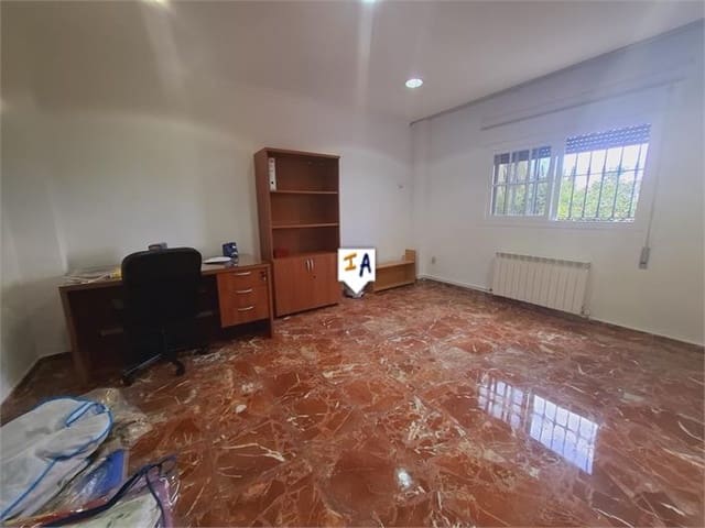 4 sypialnia Willa na sprzedaż w Alcaucín z garażem - 334 000 € (Ref: 8885659)