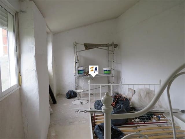 2 slaapkamer Finca/Landhuis te koop in Fuensanta de Martos - € 55.000 (Ref: 8901674)