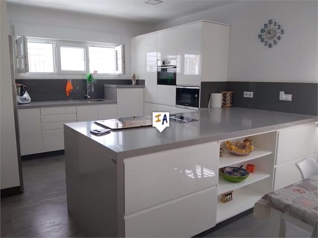 2 slaapkamer Huis te koop in Barbate met garage - € 450.000 (Ref: 8903248)