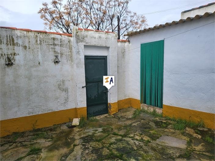 3 soveværelse Finca/Landehus til salg i Casariche - € 89.950 (Ref: 8907050)