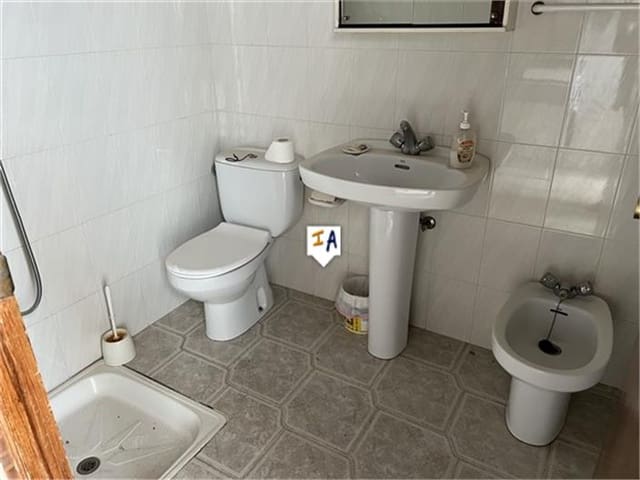 4 slaapkamer Huis te koop in Luque met garage - € 63.000 (Ref: 8910788)