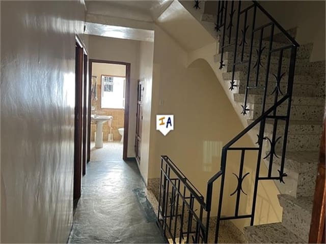 4 slaapkamer Huis te koop in Luque met garage - € 63.000 (Ref: 8910788)