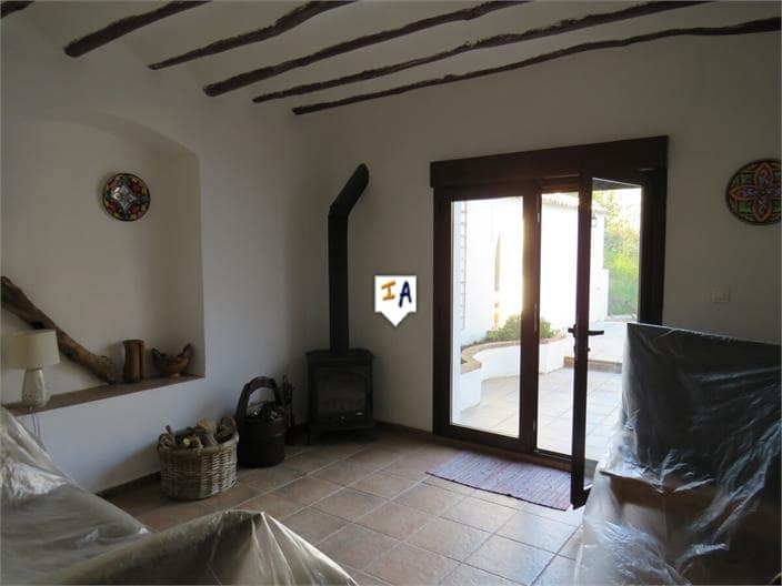 3 soveværelse Finca/Landehus til salg i Martos med swimmingpool garage - € 185.000 (Ref: 8917555)