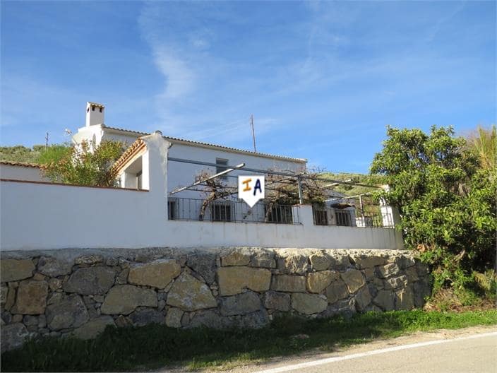 3 soveværelse Finca/Landehus til salg i Martos med swimmingpool garage - € 185.000 (Ref: 8917555)