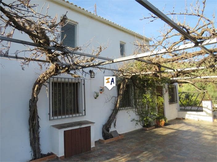 3 soveværelse Finca/Landehus til salg i Martos med swimmingpool garage - € 185.000 (Ref: 8917555)