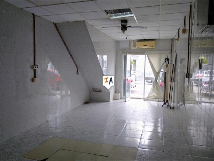 2 makuuhuone Kaupallinen myytävänä paikassa Barbate - 127 000 € (Ref: 8931848)