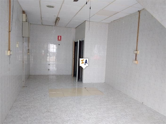 2 makuuhuone Kaupallinen myytävänä paikassa Barbate - 127 000 € (Ref: 8931848)