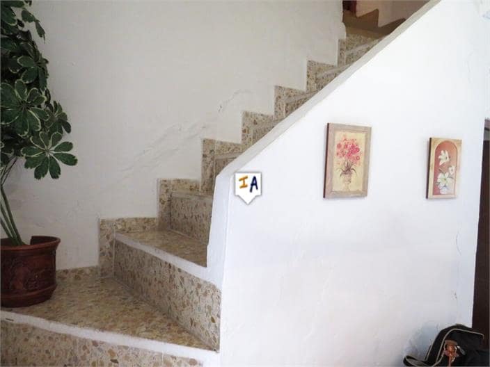 4 soveværelse Byhus til salg i Santiago de Calatrava med garage - € 47.000 (Ref: 8941084)