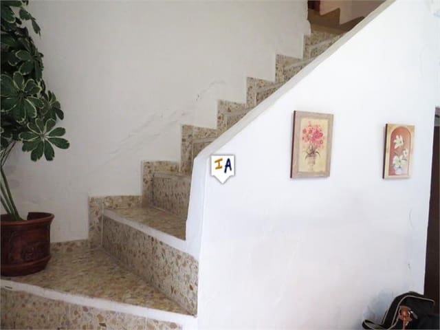 4 soverom Hus til salgs i Santiago de Calatrava med garasje - € 47 000 (Ref: 8941084)