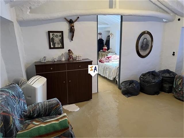 2 slaapkamer Huis te koop in Priego de Córdoba met garage - € 58.000 (Ref: 8952433)