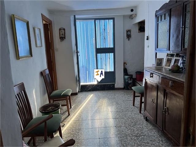 2 slaapkamer Huis te koop in Priego de Córdoba met garage - € 58.000 (Ref: 8952433)