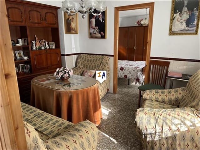 2 slaapkamer Huis te koop in Priego de Córdoba met garage - € 58.000 (Ref: 8952433)