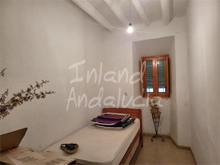 3 bedroom Townhouse for sale in Cuevas de San Marcos - € 55,000 (Ref: 8977824)