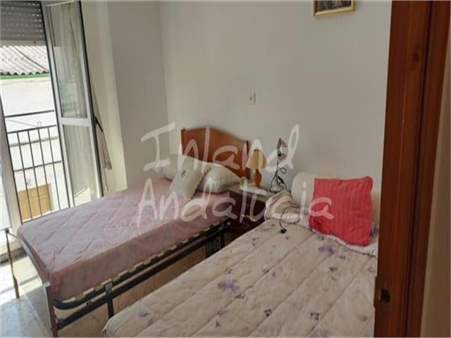 3 soverom Hus til salgs i Priego de Córdoba med garasje - € 68 000 (Ref: 8987955)