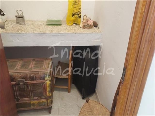 3 soverom Hus til salgs i Priego de Córdoba med garasje - € 68 000 (Ref: 8987955)