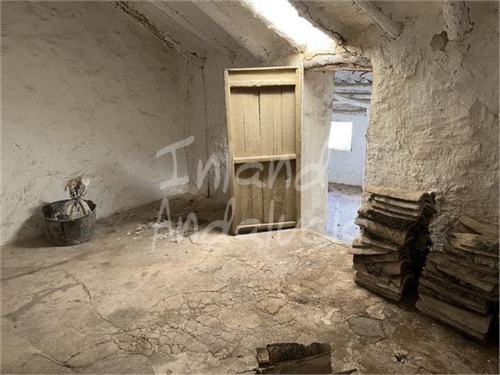 4 soveværelse Byhus til salg i Charilla - € 54.000 (Ref: 8990356)