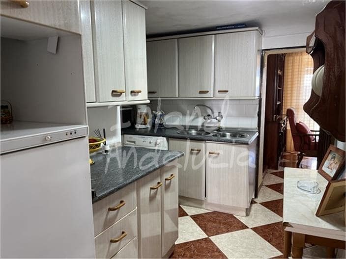 5 soveværelse Byhus til salg i Carcabuey med garage - € 68.000 (Ref: 9006584)