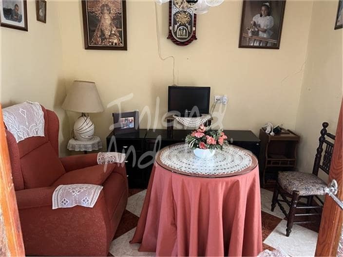 5 soveværelse Byhus til salg i Carcabuey med garage - € 68.000 (Ref: 9006584)