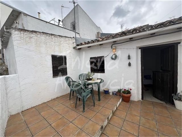 1 soverom Hus til salgs i La Rabita, Alcalá la Real med garasje - € 37 000 (Ref: 9009962)