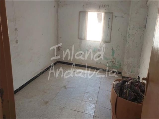 3 soverom Hus til salgs i Priego de Córdoba - € 42 000 (Ref: 9019754)