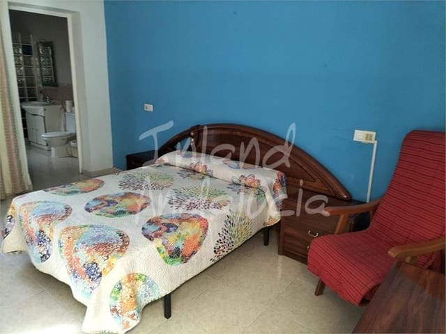 5 Zimmer Haus zu verkaufen in Estepa - 89.950 € (Ref: 9024019)