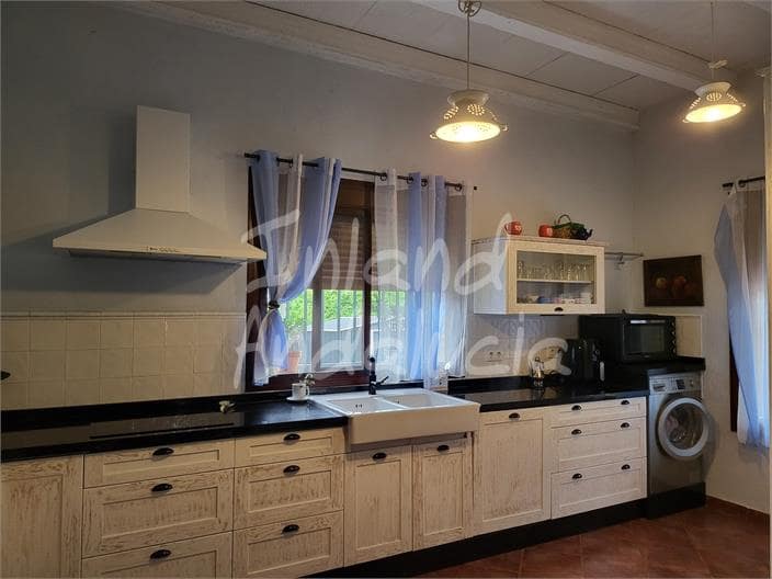 3 chambre Villa/Maison à vendre à Casariche avec piscine garage - 275 000 € (Ref: 9031242)