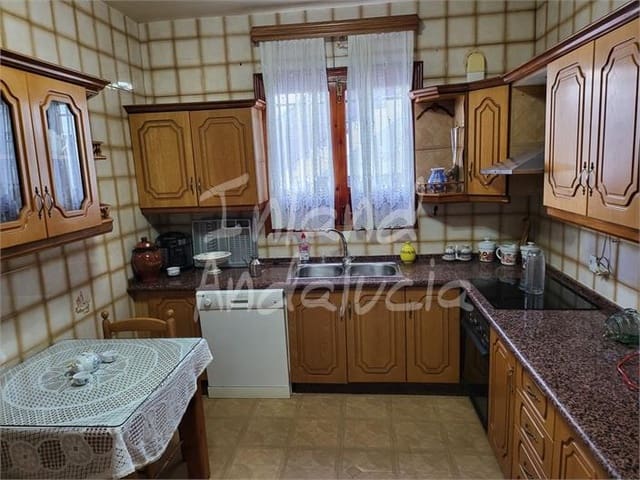 5 slaapkamer Appartement te koop in El Tejar, Benamejí - € 120.000 (Ref: 9037639)