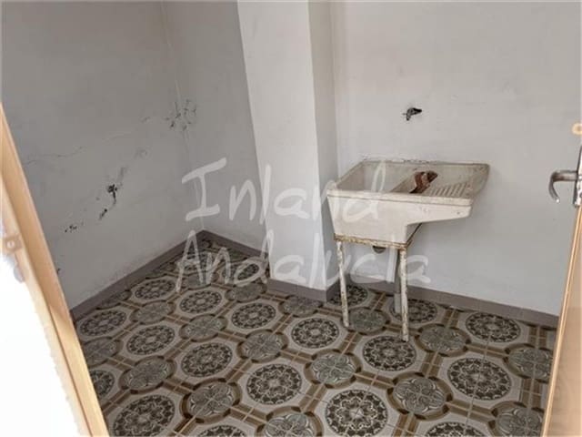 6 slaapkamer Appartement te koop in Luque met garage - € 110.000 (Ref: 9074788)